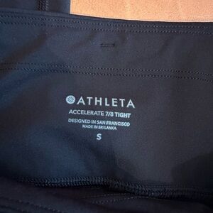 Athleta Black 7/8 Accelerate Leggings